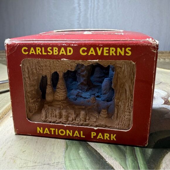 Vintage 3D Big Room Carlsbad Caverns National Park Diorama Souvenir Box - Picture 2 of 14